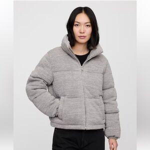 GAP Women's Light Gray Puffer Coat